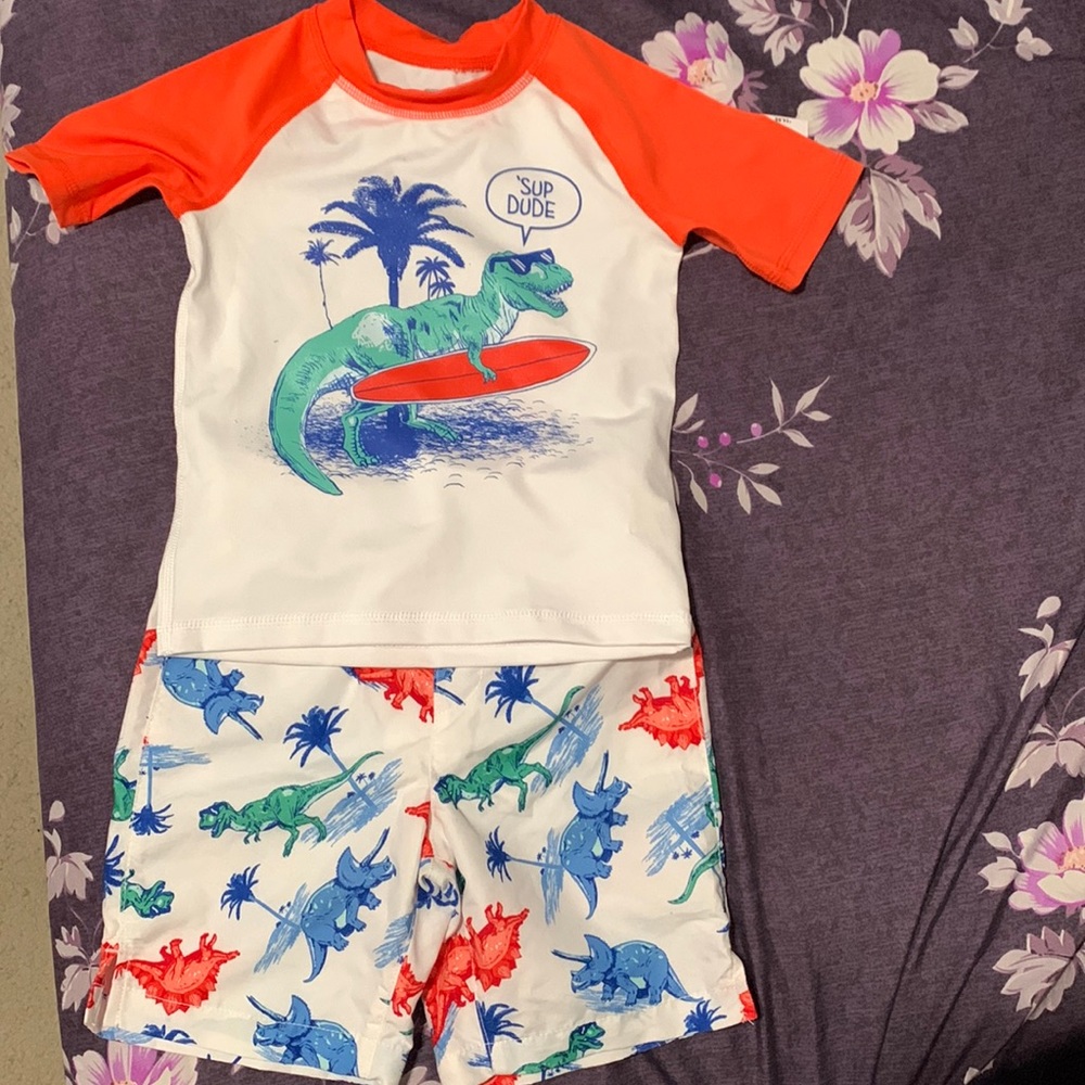 Toddler boys size 4t children’s place swim set dinosaur print